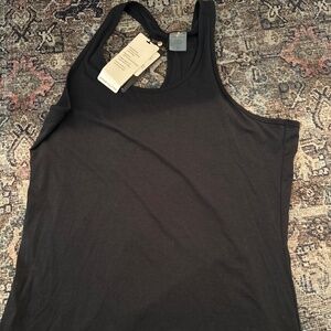 Workout black top